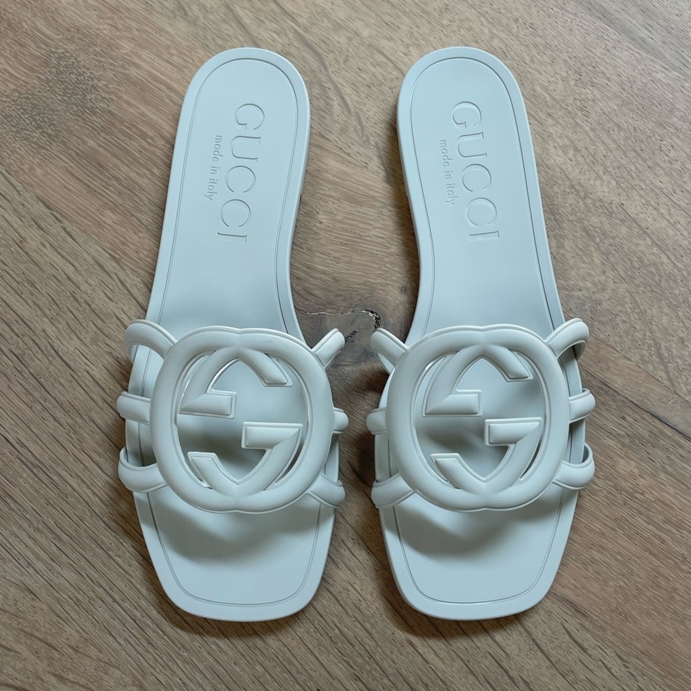 Gucci Palma Rubber Slide Sandals Mystic White 36 NIB